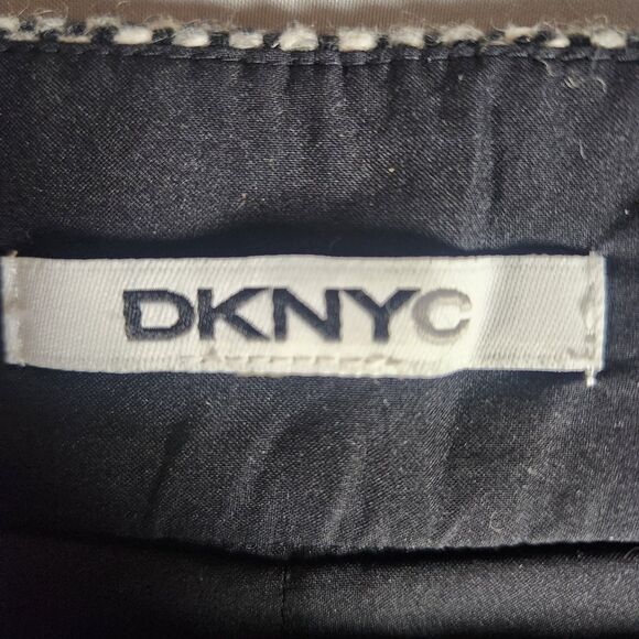 DKNY Wool Blend Tweed Mini Skirt Black White Lined Side Zip Women’s Small - Picture 7 of 9